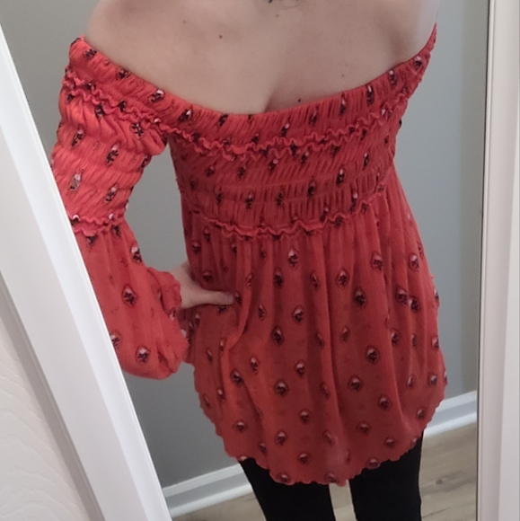 Free People Off the Shoulder Flowy Top - Picture 12 of 13